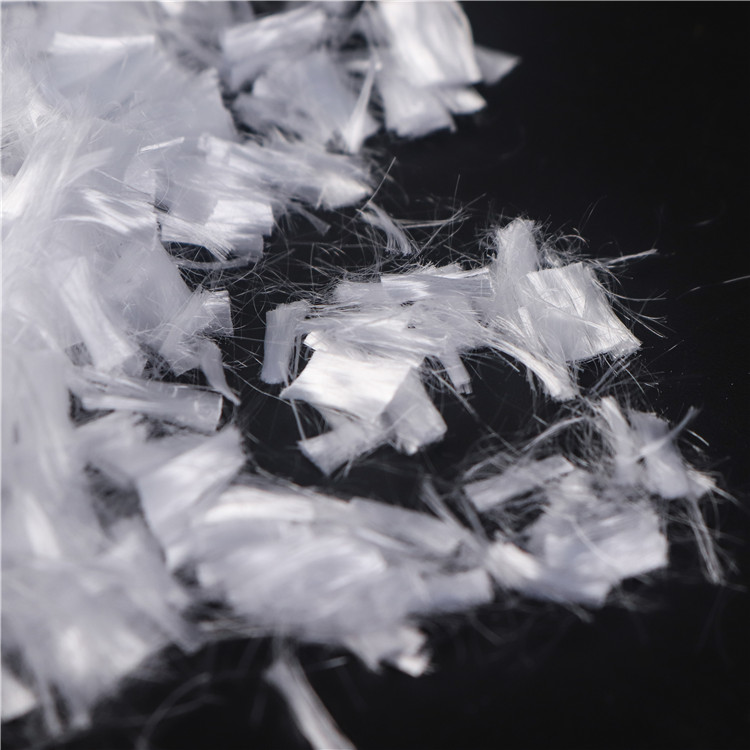 Polyester fiber in modified asphalt.jpg